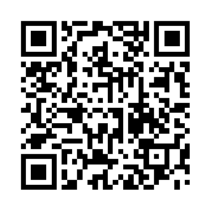 修为最强的就是裴天南和他身后的灰衣老者二维码生成