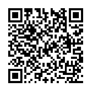 修炼两日后稍事休息的张铁重新变回了崔离的模样二维码生成