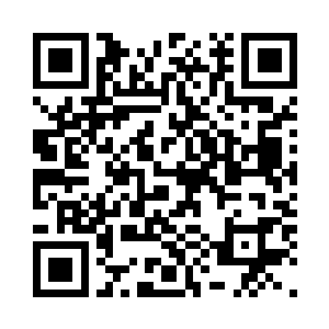 修长的手在玉盒的边缝处摸索了几下二维码生成