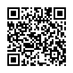 倒是将卢雪莹和燕岚仔细地打量了一眼二维码生成