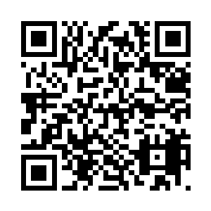 倒是把周围的服务人员看得目不转睛二维码生成