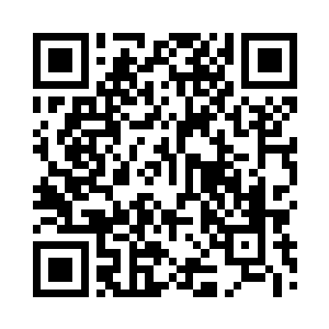 倒是旁边的曹振睁着自己的眼睛看着二维码生成