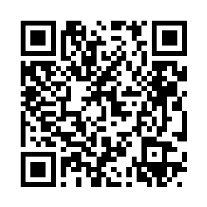 倒是解玉的老师傅好像抓到了救命稻草二维码生成