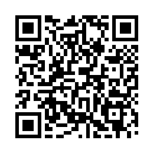 借坐在塔楼控制室中的海洛伊丝的双手二维码生成