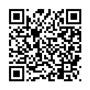 值守在鸽舍的传信兵接过飞鸽急报二维码生成