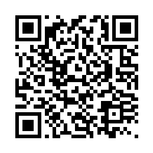 偏偏她身后的一名下属完全没眼力价二维码生成