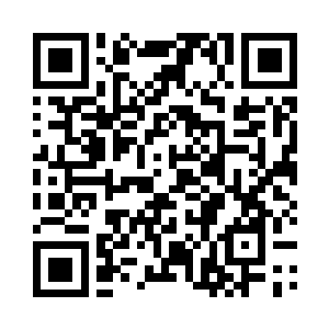 像是一只大手在抚摸绣被上清秀的芙蕖二维码生成