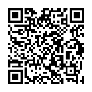 像是日后非常普遍的连锁美发机构和健身房收取的会员费二维码生成