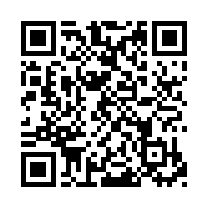 像蛇又像虫一样的半挪半滑的回到了房间中央二维码生成