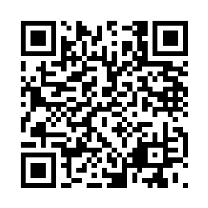 兄弟会的人和一干女生在火堆边欢声笑语二维码生成