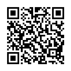 充耳不闻一路前行的穆凡君听到后面脚步一顿二维码生成