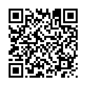 先从那家伙的身上搜到了一把匕首二维码生成
