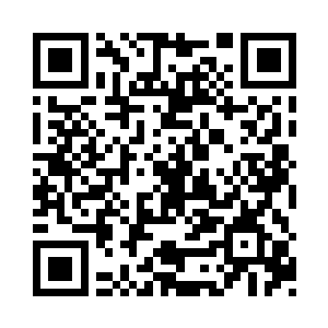 先前得到的可以固定住妖兽修士身体的宝镜二维码生成