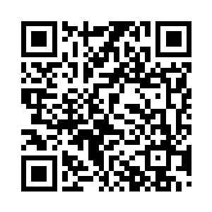 先趴在县委书记王广忠的耳朵旁说了几句话二维码生成