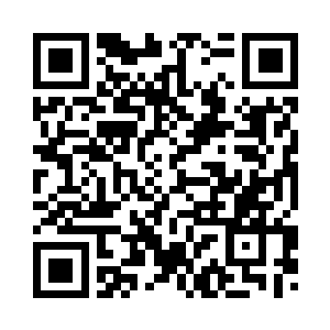 光亮的售楼中心外面现在坐满了人二维码生成