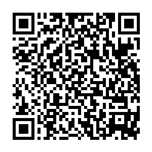 克里斯蒂亚诺·罗纳尔多在伯纳乌出戏了皇家马德里俱乐部为他举办的欢迎仪式二维码生成