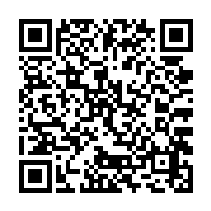 公堂外围观的吃瓜群众此刻对朱平安敬佩的五体投地二维码生成
