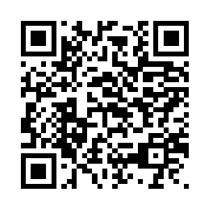 六姑依旧神神在在慢腾腾的朝上面走二维码生成