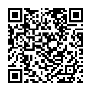 六把仙器就几乎同时轰击在那个傀儡胸前的符箓之上二维码生成