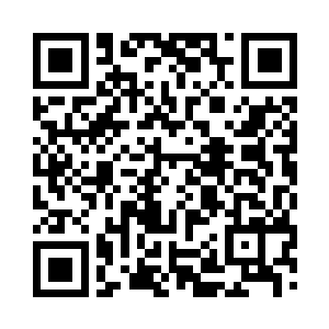 其上瞬间蔓延出一道道可怕之极的雷霆之力来二维码生成