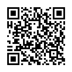 其中一个浑身笼罩在黑色长袍之中的黑衣人二维码生成