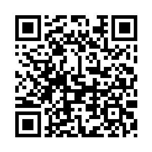其中一名老者的服饰跟其他人稍有不同二维码生成