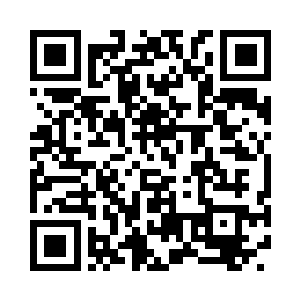 其中一辆大货车从巴克身边缓缓经过的时候二维码生成