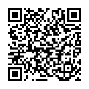 其中为首之人更是一道刀疤脸从脸颊左边划到右边二维码生成