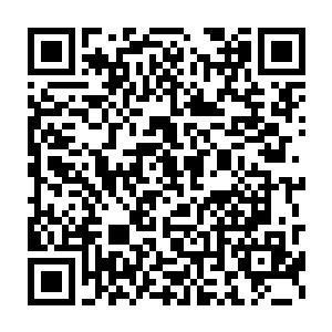 其中最显眼还是之前和唐劫说话的那名魔族男子独犀以及血族青年白眼二维码生成