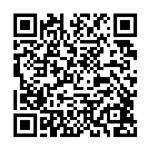 其中有一张正是前晚在酒店闹过事的洪峰洪院长二维码生成