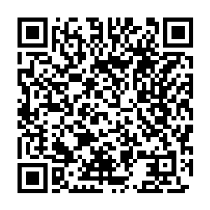 其中绘声绘色的描述了两人是如何在加州一家饭店中发生了性关系二维码生成