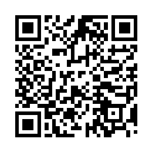 其中还多了一个明显有着混血儿血统的女孩二维码生成