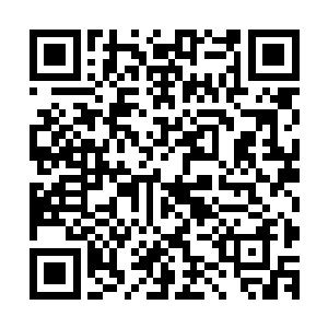 其他桌的年轻男女们忍不住将鄙夷的目光投向了孙子轩这一桌二维码生成