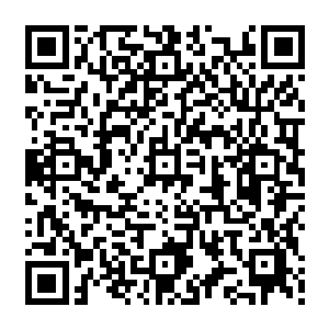 其光芒闪烁的简直要刺瞎了别人的眼……天知道猴子是什么时候把那八个字写上去的二维码生成