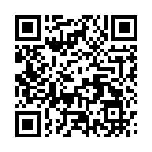 其它人则在程君曼的带领下在外屋坐着二维码生成