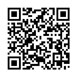 其实就是将身份牌在面板上印一下二维码生成