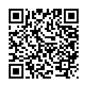 其实我也不喜欢动不动就和人握手二维码生成