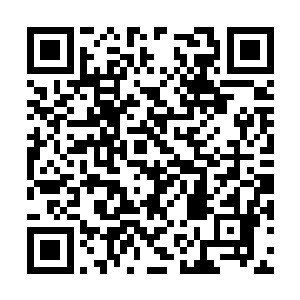 其实高扬曾想着让巴克教授和摩根父子分开行动的二维码生成