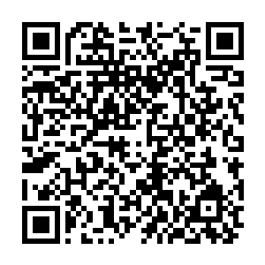 再从那里登上舞台――不过教学楼到舞台之间也必须率先清理出一条通道才行二维码生成