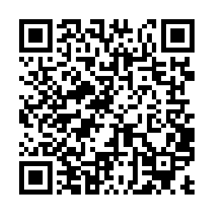 再加上苏凡的车还是要比那辆摩托车的速度快一点二维码生成