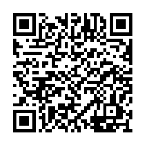 再多耽误一两秒两侧的小姑娘已经开始拉下脸了二维码生成