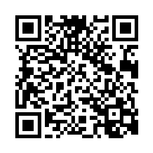 再居高临下地俯瞰闭塞的山村和过去的人生二维码生成