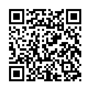 再把比较幼稚的卡通小装饰品稍微收了一些二维码生成