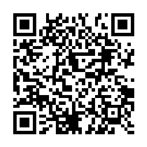 再看看在一旁躺在地上同样哀呼的慕容辉和叶柏伟二维码生成