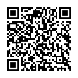 再看看躺在那里只有一个人没有任何提防的丁飞二维码生成
