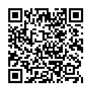 再说你也知道漫漫那个孩子有多恨人脚踏两只船二维码生成