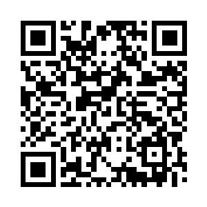 冯必成依旧坐在自己狭小的办公室里二维码生成
