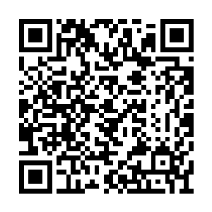 冯靖宇很敏感的意识到皇贵妃指的是万贵妃的事二维码生成