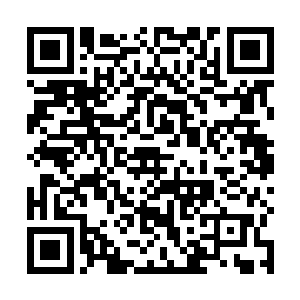 冰块互相撞击的零碎响声在极度的安静之中是如此清晰二维码生成