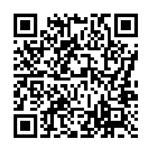 冲过去捶打着神庙大门的人正是张铁的大妹子白素仙……二维码生成